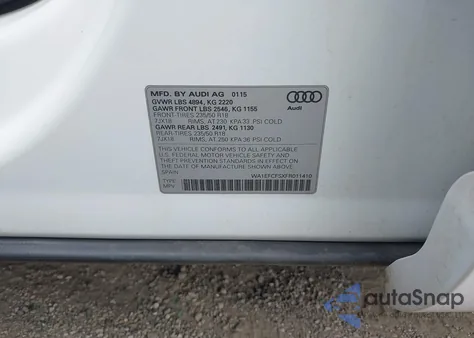 2015 Audi Q3 2.0T Premium Plus z USA, uszkodzony, nr VIN WA1EFCFSXFR011410